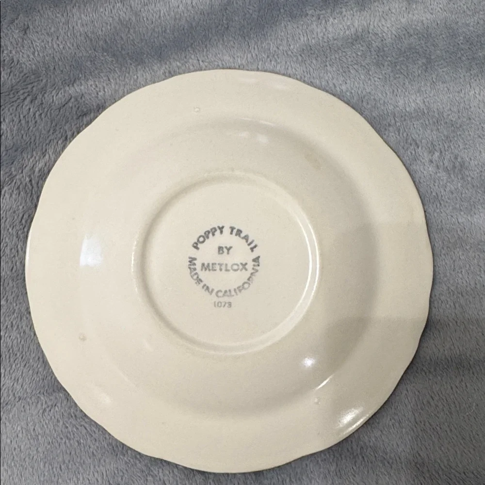 Vintage Metlox Poppytrail #1073 Sculpted Zinnia Flowers Set of 2 Saucers 6